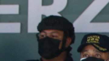 TOPSHOT-HONDURAS-US-POLITICS-EXTRADITION-HERNANDEZ