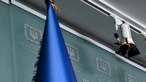 El presidente de Ucrania, Volodymyr Zelensky, pidió más ayuda militar a Occidente.