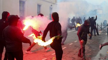 Los cócteles molotov vuelven a estar de actualidad con la resistencia del pueblo ucraniano.