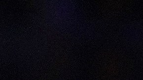 Joel Embiid (L) y James Harden (R) celebran tras la victoria ante Chicago Bulls