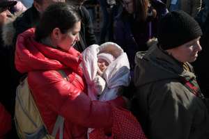 Rusia-Ucrania: Cerca de 20,000 personas escapan del asedio ruso sobre Mariúpol