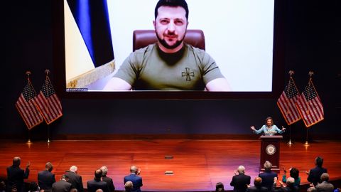 El presidente ucraniano Volodymyr Zelensky dio un discurso ante congresistas de EE.UU.