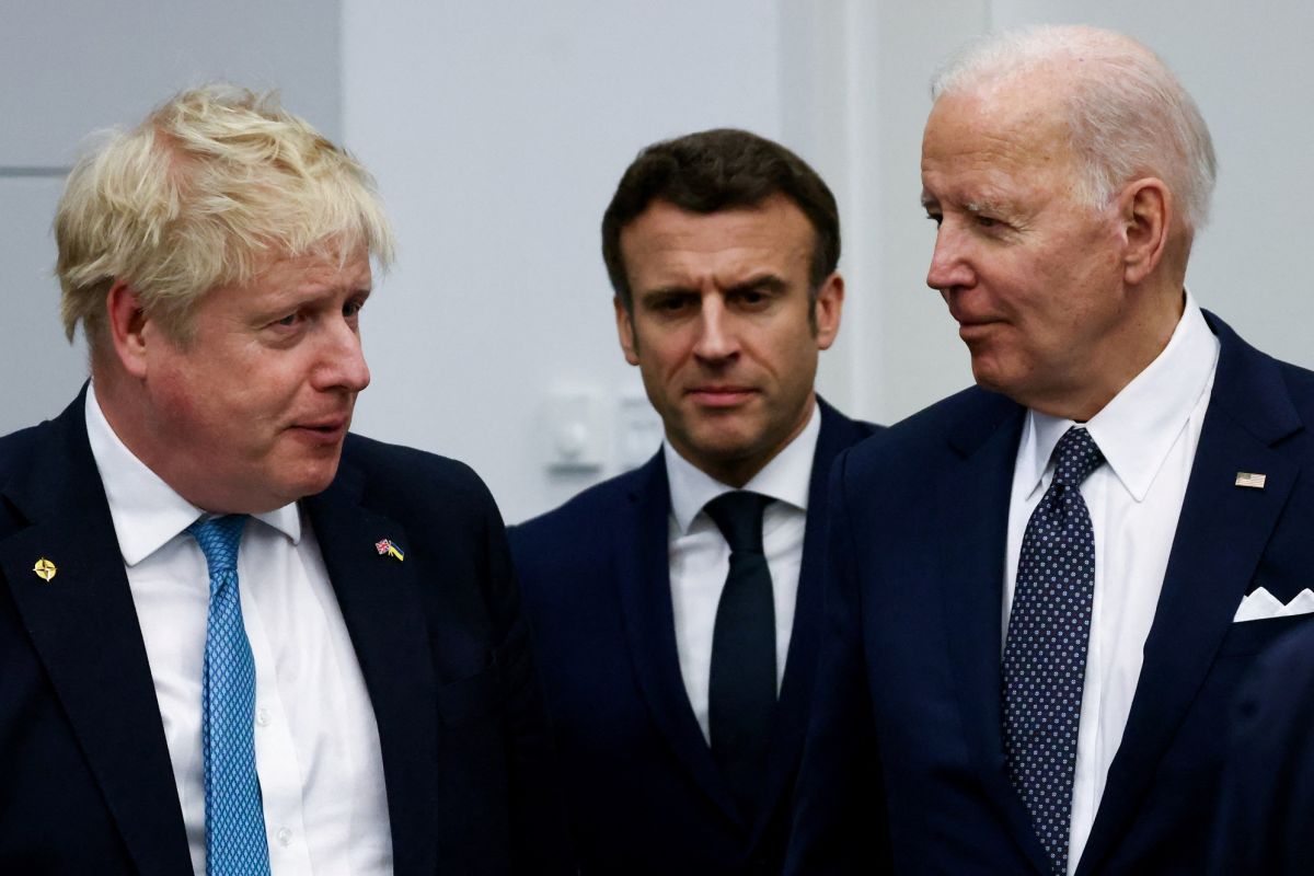 La semana pasada en Bruselas: Boris Johnson, Emmanuel Macron y Joe Biden.