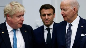 La semana pasada en Bruselas: Boris Johnson, Emmanuel Macron y Joe Biden.