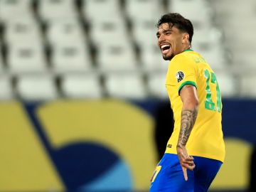 Lucas Paquetá celebra un gol de Brasil durante la Copa América de 2021.