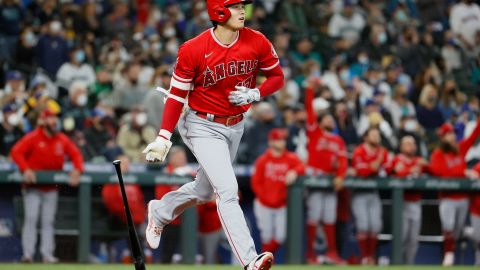 Shohei Ohtani luego de conectar un HR ante Seattle Mariners en 2021.