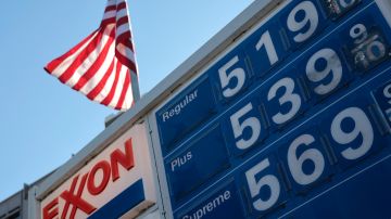 El precio de la gasolina sigue en aumento en EE.UU.