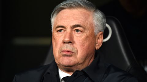 El DT del Real Madrid, Carlo Ancelotti, durante el encuentro ante Barcelona por El Clásico.