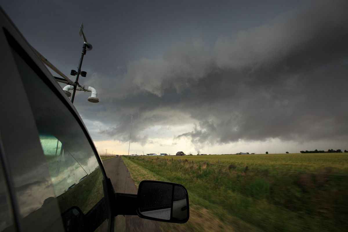 Se reportó que dos niños menores de cinco años fallecieron ante los embates del tornado.