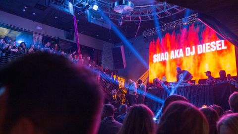 Shaquille O'Neal en un concierto de su alter ego DJ Diesel en 2018.