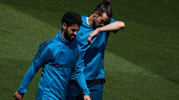 Gareth Bale (R) e Isco Alarcón (L) serían dos de los que saldrían del Real Madrid a final de temporada.