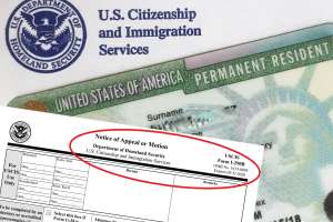 USCIS amplía periodo para que inmigrantes envíen información extra para 'green card' y otras visas