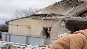 Mila Kunis y Ashton Kutcher prometen igualar $3 millones en donaciones para refugiados ucranianos.