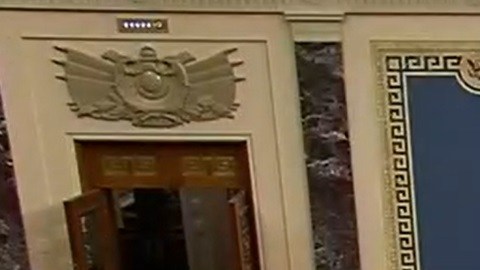 El juez González fue confirmado con 52 votos a favor.