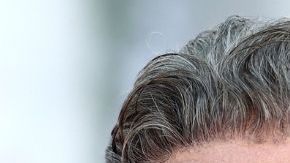 Sylvester Stallone envía apoyo a Bruce Willis después de la noticia de que le diagnosticaron afasia por una afección cerebral.