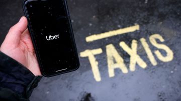 Uber anuncia integración de taxis de Nueva York a su app y ve sus acciones subir