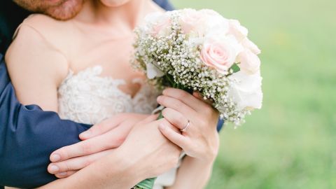 cancela-boda-novio-peluca-wedding-gaeb80c0c7_1920