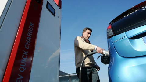 cargador-electrico-starbucks