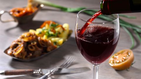 Copa con vino tinto