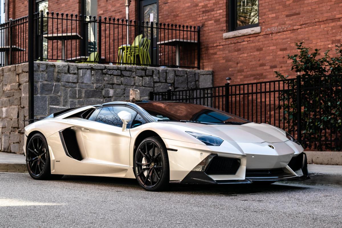 The driving force abandons his Lamborghini luxurious automotive after hitting 9 autos: insanity in New York – El Diario NY