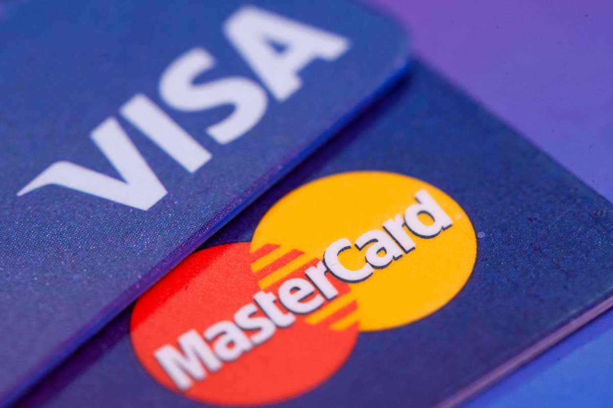 Visa y Mastercard bloquean a bancos rusos de sus redes debido a sanciones - El Diario NY