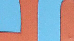 Mauricio Ochmann y Omar Chaparro en la alfombra roja de la premiere de la película "¿Y Cómo Es Él?", cinta producida por Eugenio Derbez.