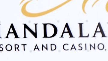 Adamari López (Hoy Día) en la alfombra de los Latin American Music Awards 2022 (Telemundo), en el Michelob ULTRA Arena del Mandalay Bay Resort and Casino.