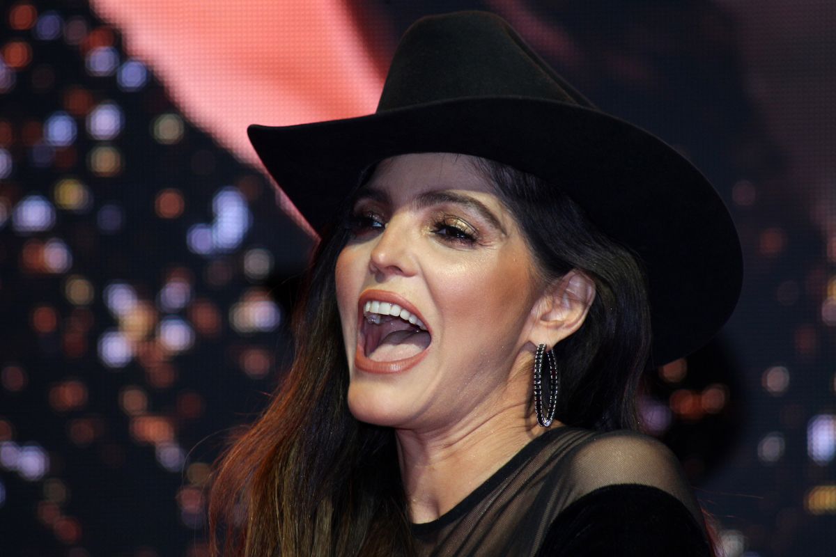 Ana Bárbara se prepara para su primer concierto en el Auditorio Nacional, el cual se llevará a cabo el próximo 8 de mayo después de varios intentos fallidos de presentarse a lo largo de su carrera. 
