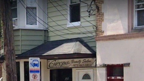"Newark Veterinary Hospital", 98 Wilson Av, NJ.