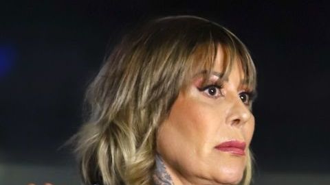 Alejandra Guzmán deshereda a Frida Sofía y vende su departamento, según unos audios.