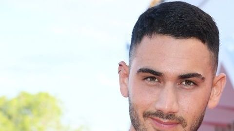 Alejandro Speitzer y Shannon de Lima.