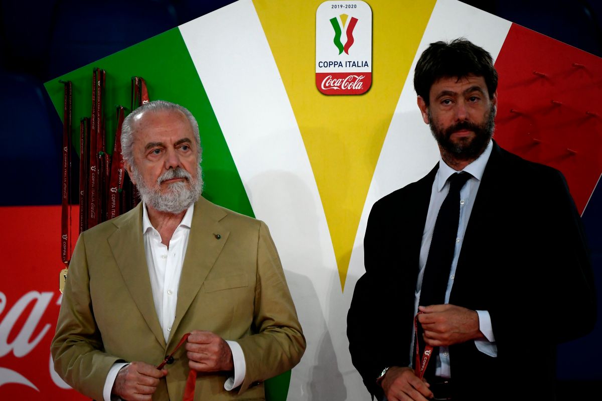 Andrea Agnelli, presidente de la Juventus (derecha) y Aurelio De Laurentiis (izquierda) presidente del Napoli en un partido de Copa Italia.