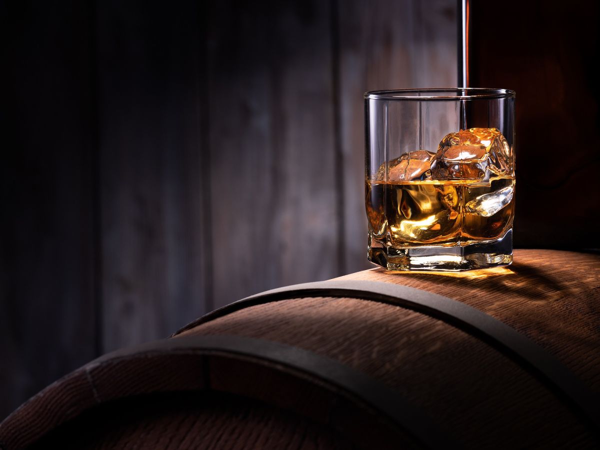 El comprador de un barril de whisky Macallan de 1988 olvidó su compra por poco más de tres décadas en el almacen de la destilería.