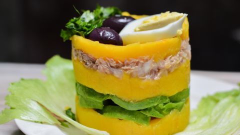 Causa rellena peruana