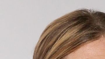 La madre de Miley Cyrus, Tish Cyrus, solicita el divorcio de Billy Ray Cyrus después de 28 años de matrimonio.