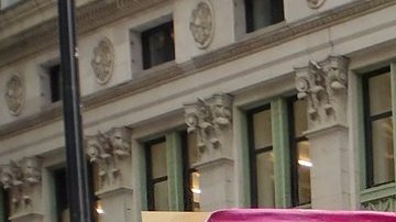 Trabajadores de salones de uñas piden ley para mejorar sus condiciones