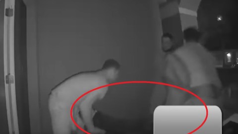 Los tres sujetos salieron de una vivienda que rentaron en AirBNB.