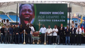 Homenaje a fallecido exfutbolista colombiano Freddy Rincón