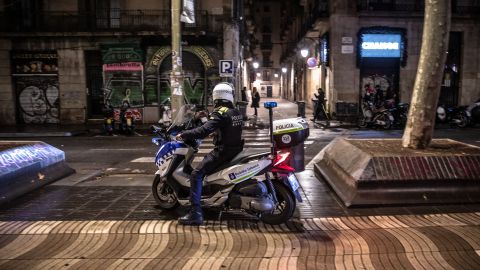 Policia en Barcelona Espana