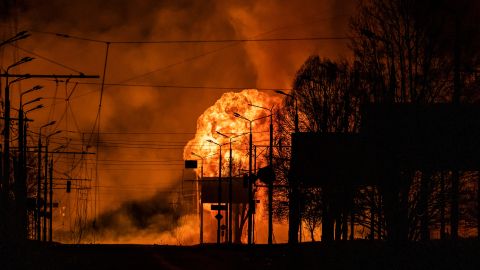 Con el embargo de energías, los bombardeos rusos podrían terminar en dos meses.