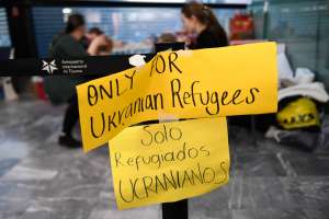 Estados Unidos crea nuevo sistema de refugio para 100,000 inmigrantes de Ucrania