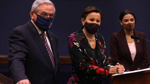 El proyecto de autodeterminación para Puerto Rico, presentado por las representantes Nydia Velázquez y Alexandria Ocasio-Cortez cuenta con una versión en el Senado.