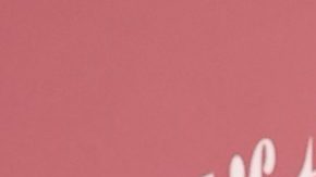 Zahara Jolie-Pitt y Angelina Jolie.