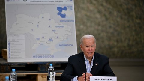 El presidente Joe Biden tuvo una reunión virtual con 11 líderes mundiales para abordar la invasión de Ucrania.