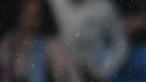 Savic y Vrsaljko, del Atlético de Madrid increpan a Jack Grealish del Manchester City, en una acción que pudo ser el inicio de la trifulca que se armó en los vestuarios minutos después entre ambos equipos.