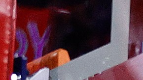 Joel Embiid anota una cesta ante la defensa de Toronto en el segundo encuentro de la serie entre 76ers y Raptors por los playoffs 2022 de la NBA.