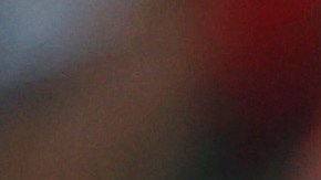 Jurgen Klopp (C) felicita a Thiago (R) y Van Dijk (L) tras la victoria ante Villarreal.