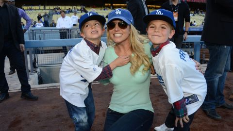 Britney Spears junto a sus hijos Sean y Jayden.