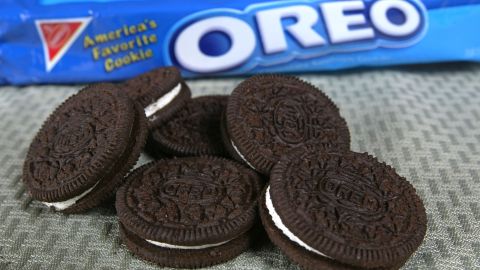 ¿Cuál es la mejor forma de abrir una Oreo?