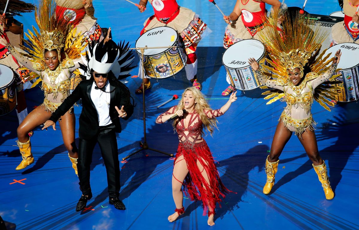 Shakira se ha encargado de interpretar varias canciones en los Mundiales, como "Waka Waka".